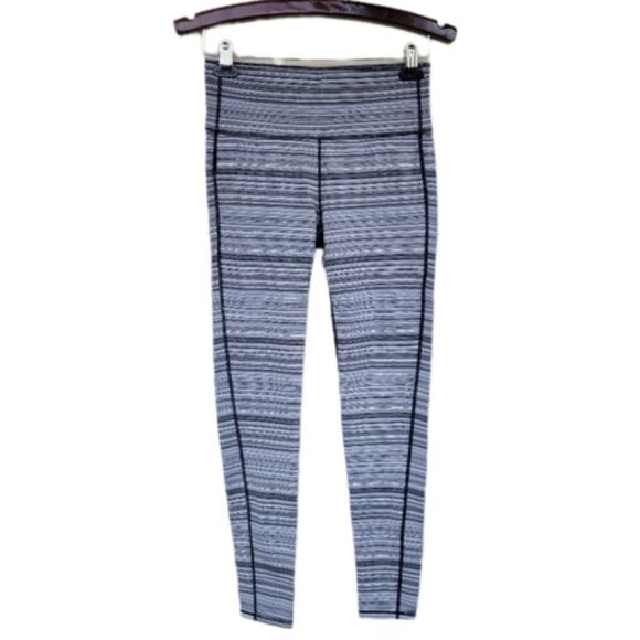 Athleta Chaturanga High Rise Stripe Spacedye Tight Black White Leggings sz M - Picture 3 of 8